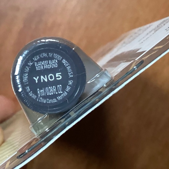 Loreal Paris Voluminous Original/Curved Mascara Bundle - Picture 9 of 10